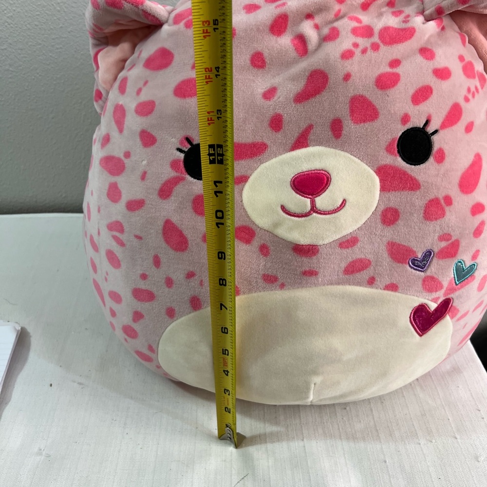 Antonella the cheetah‎ Squishmallow Plush - Picture 2 of 3